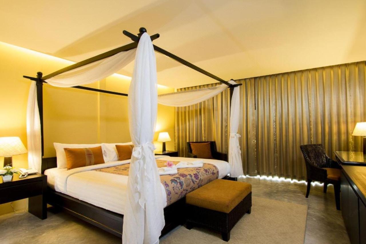 Baan Phuanda Phuket Otel Dış mekan fotoğraf