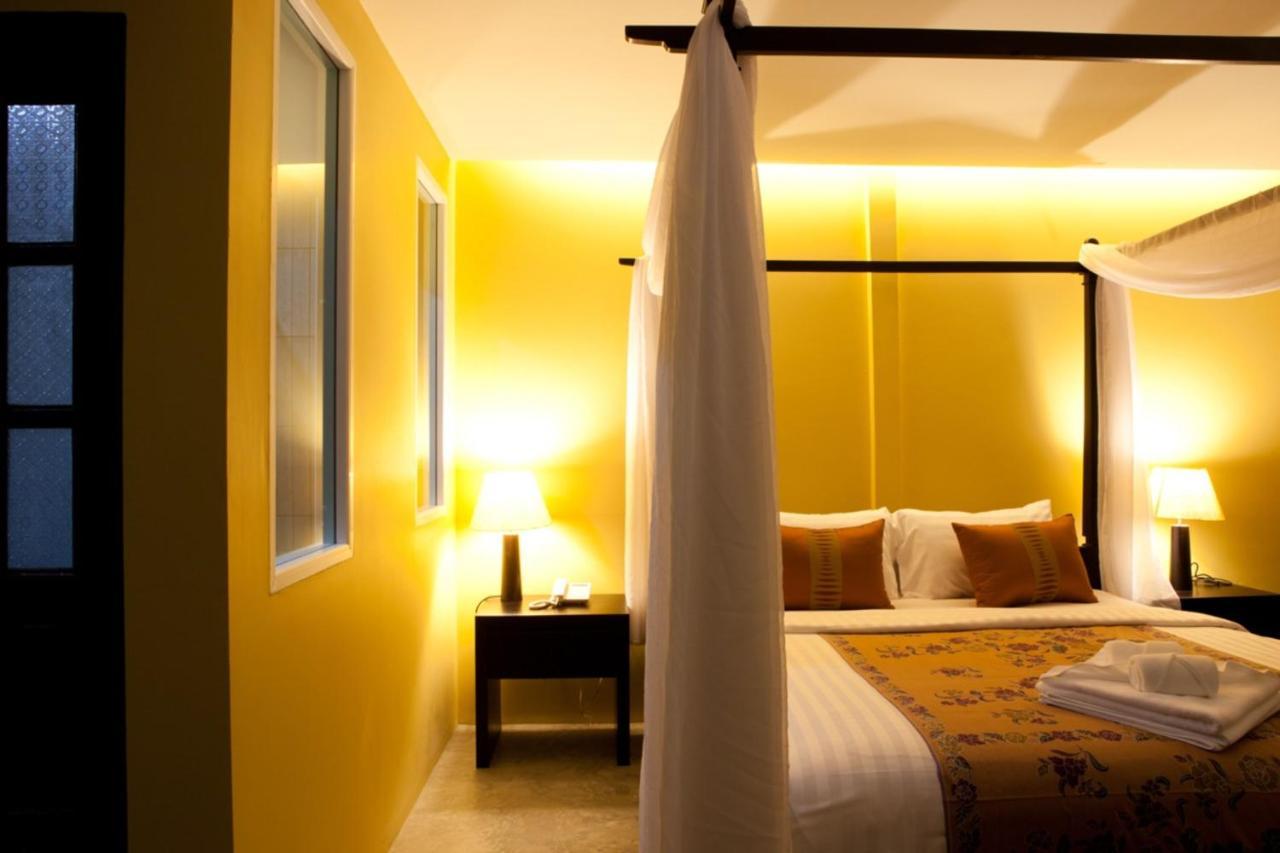 Baan Phuanda Phuket Otel Dış mekan fotoğraf