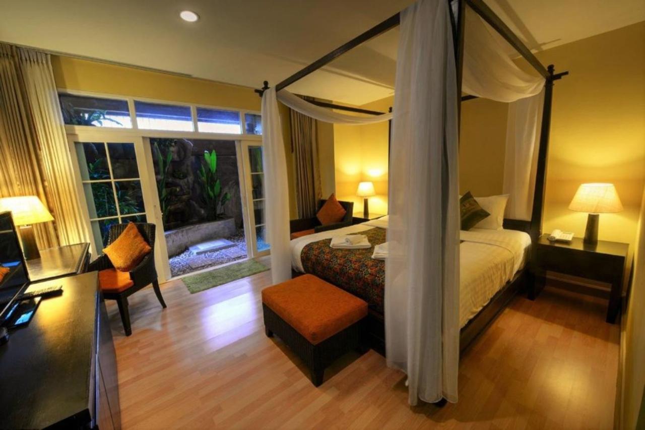 Baan Phuanda Phuket Otel Dış mekan fotoğraf