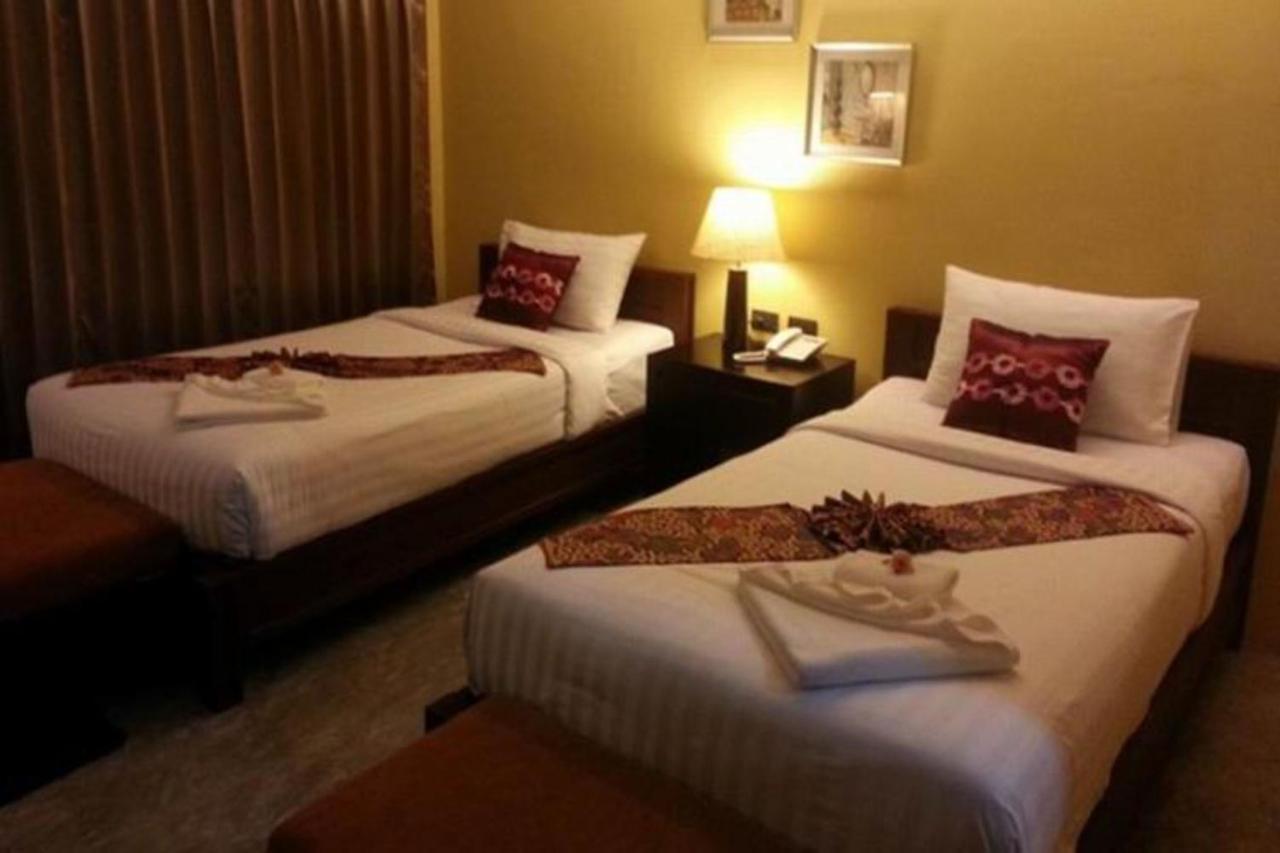 Baan Phuanda Phuket Otel Dış mekan fotoğraf