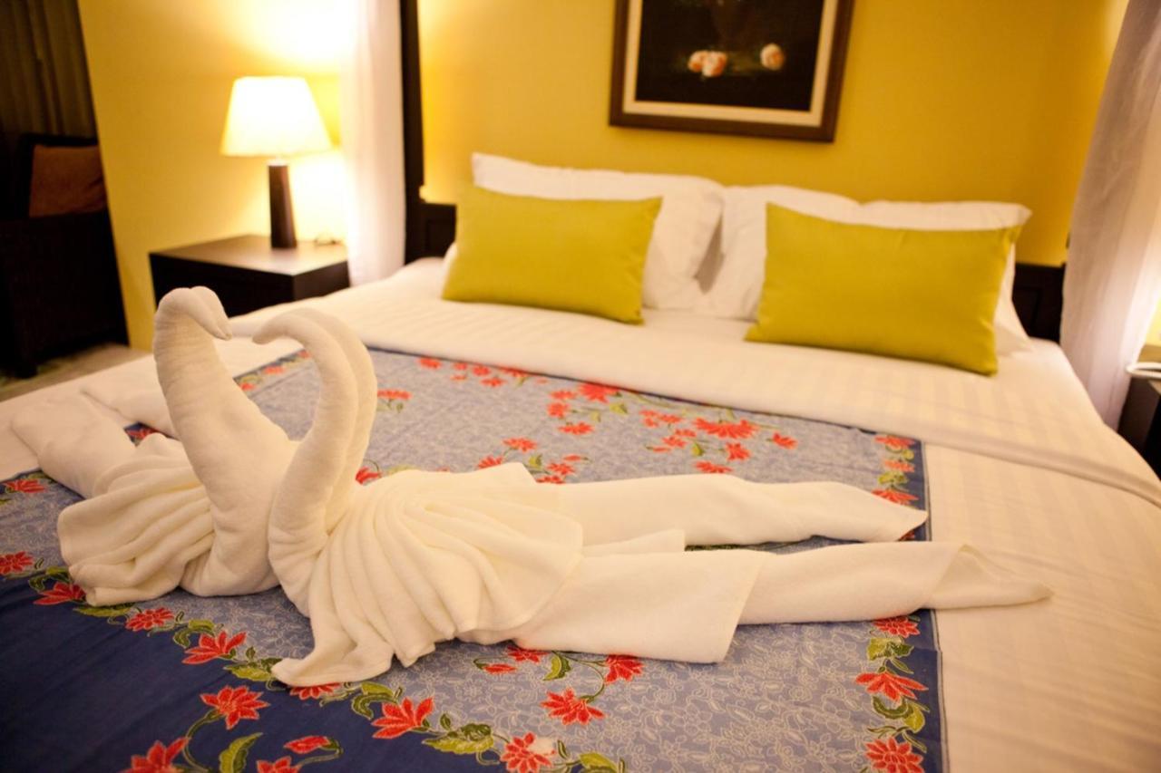 Baan Phuanda Phuket Otel Dış mekan fotoğraf