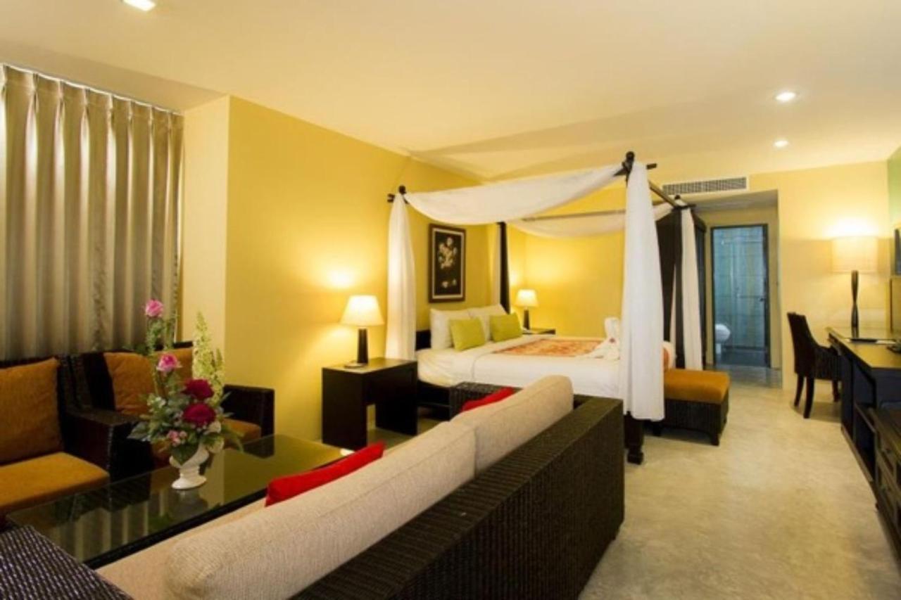 Baan Phuanda Phuket Otel Dış mekan fotoğraf
