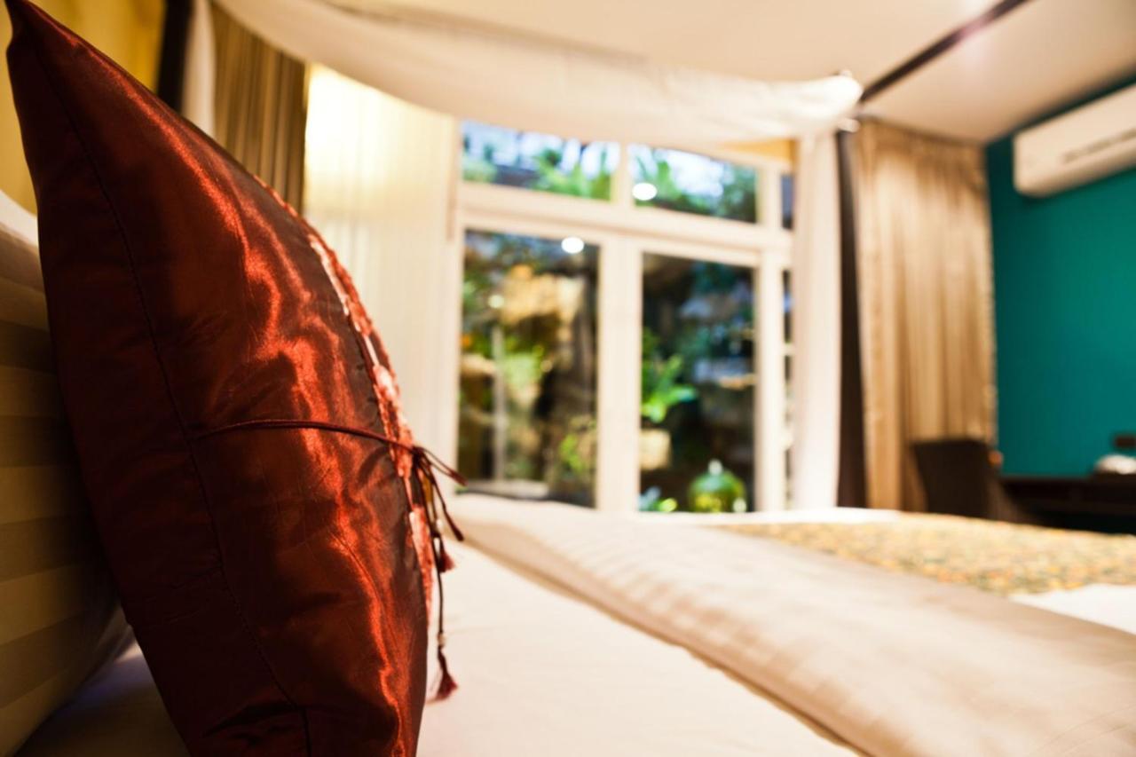 Baan Phuanda Phuket Otel Dış mekan fotoğraf
