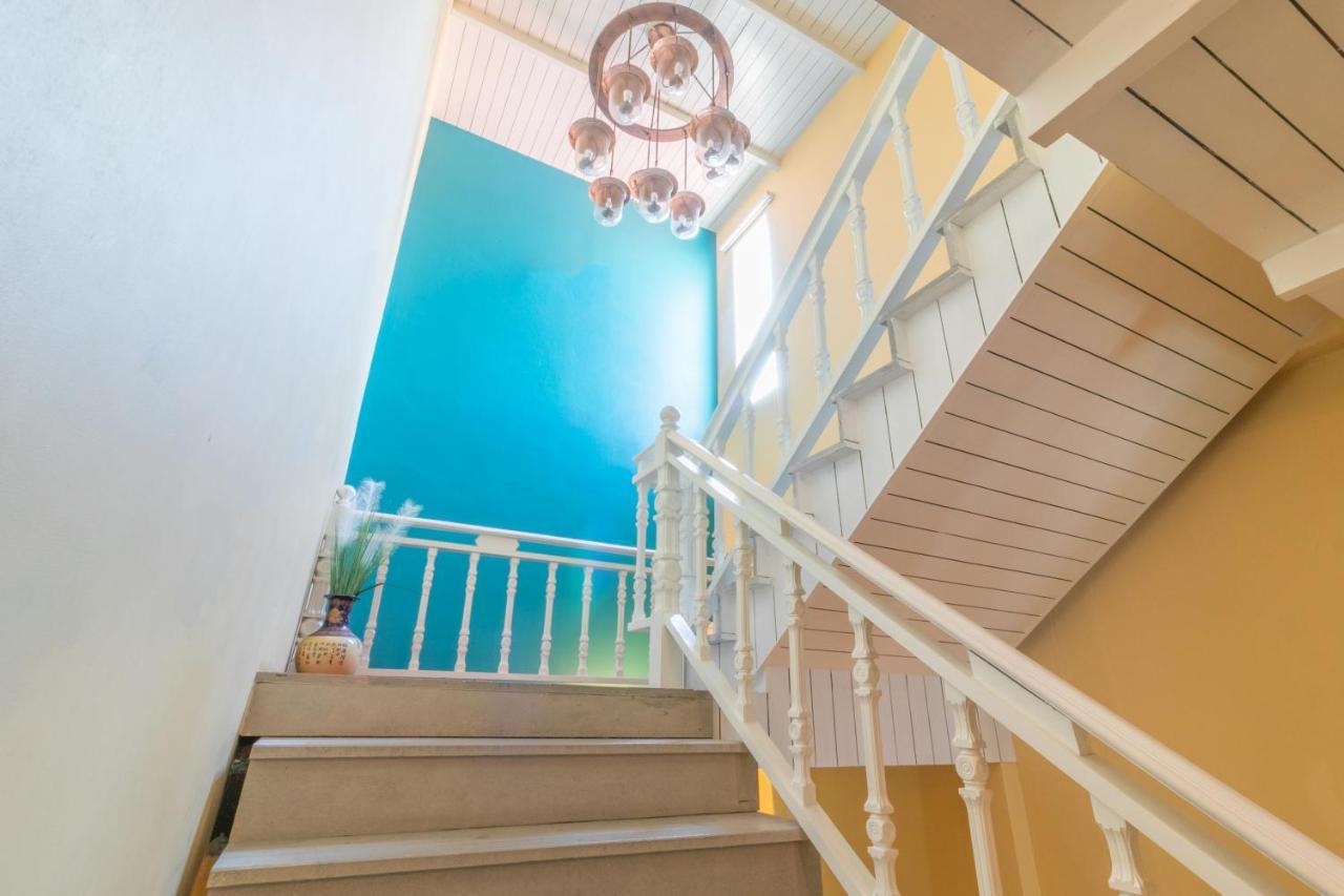 Baan Phuanda Phuket Otel Dış mekan fotoğraf